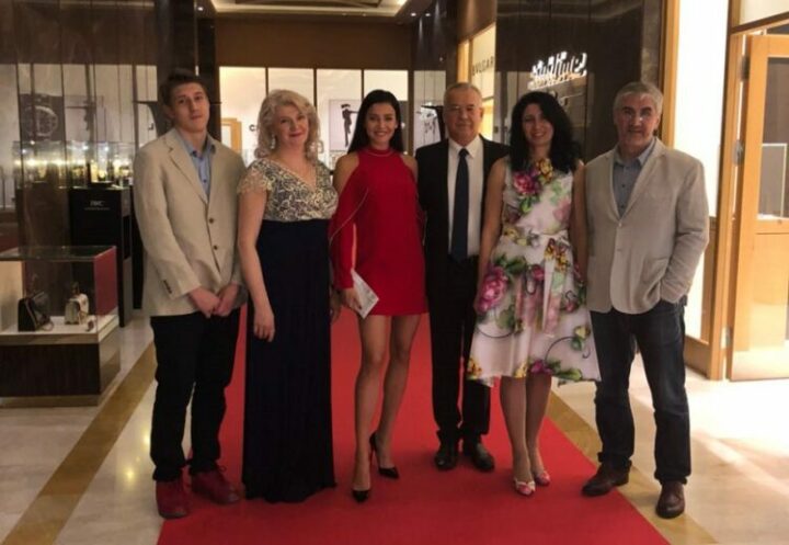 Мисс Мира  – София Никитчук отметила новогодние праздники с семьей