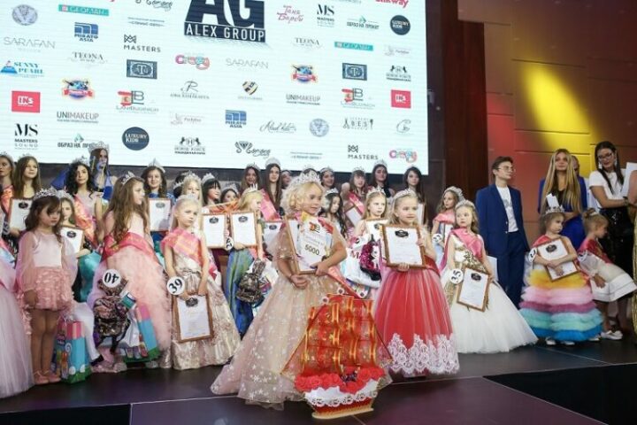 Финал всероссийских конкурсов «Миссис Российская красавица 2019» и «Юная Российская красавица 2019».