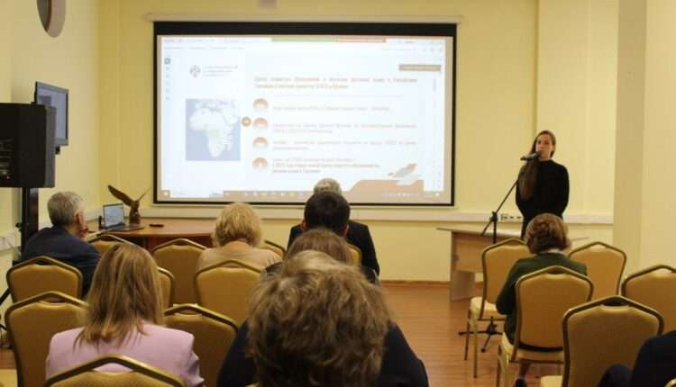 На Всероссийском семинаре обсуждены вопросы продвижения русского языка за рубежом