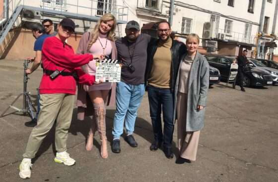 «Время дождя: история любви двух одиночеств».