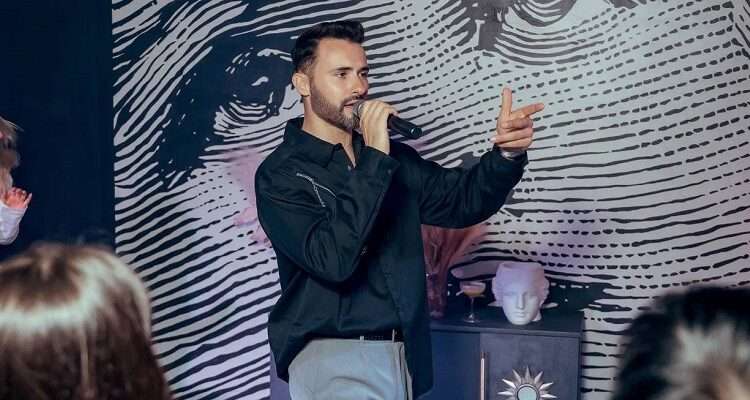 MAXIM ZAVIDIA ПРЕДСТАВЛЯЕТ ВЕСЕННИЙ ТАНЦЕВАЛЬНЫЙ ХИТ «ТЫ ВЕСНА»