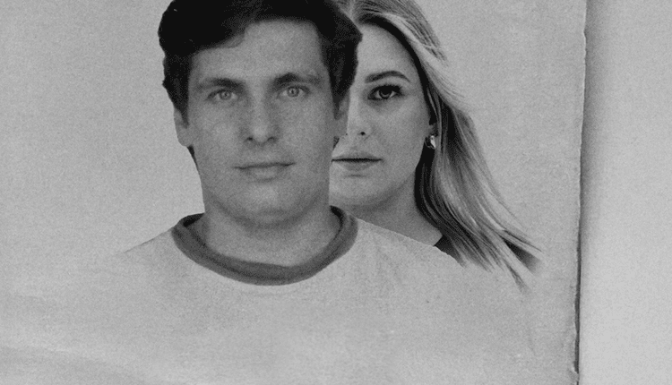 Дочь Александра Шишинина, основателя группы «Комбинации», Виктория Шишинина дала новую жизнь песне «Не забывай»