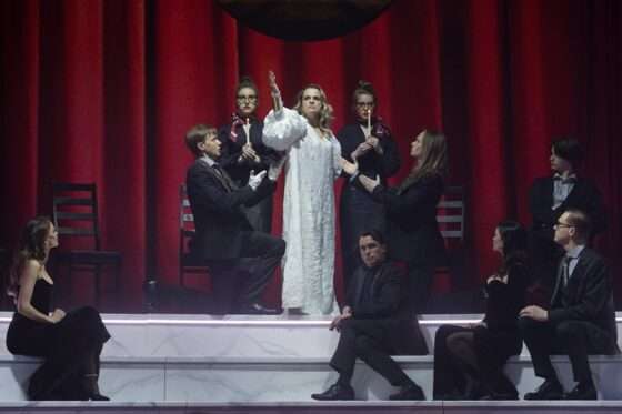 Инвентаризация по Гоголю: «ГоГоЛьИЛиАДА» Игоря Миркурбанова в «Ленкоме»