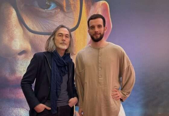 На премьере фильма Кончаловского «Авиатор» встретились мастера Платон Белецкий и Никос Сафронов