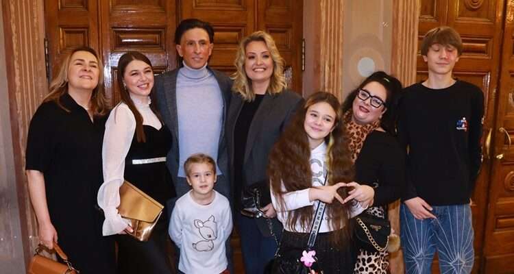 30 октября в Московском детском театре марионеток состоялась премьера спектакля «Лягушка-путешественница».