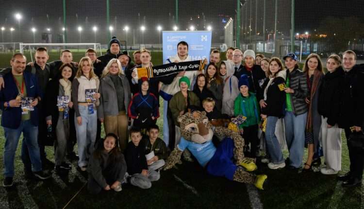 Футбольный турнир между профессиональными футболистами и учеными КорСовета.